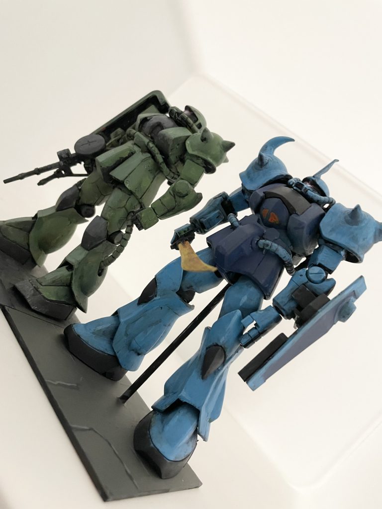 ザクと並んでるの好きです。1/144のランバラルフィギュアとか出て欲しい。