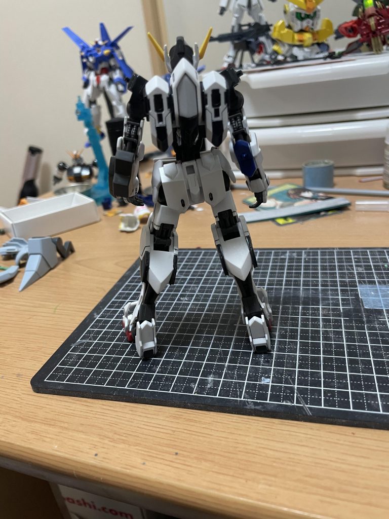 塗り分けに苦労したバックパック。仕上がりには満足してます。