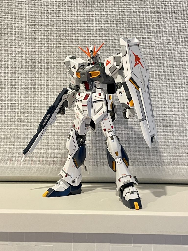 νガンダムは伊達じゃない...!–4枚目/制作者：ひろろと