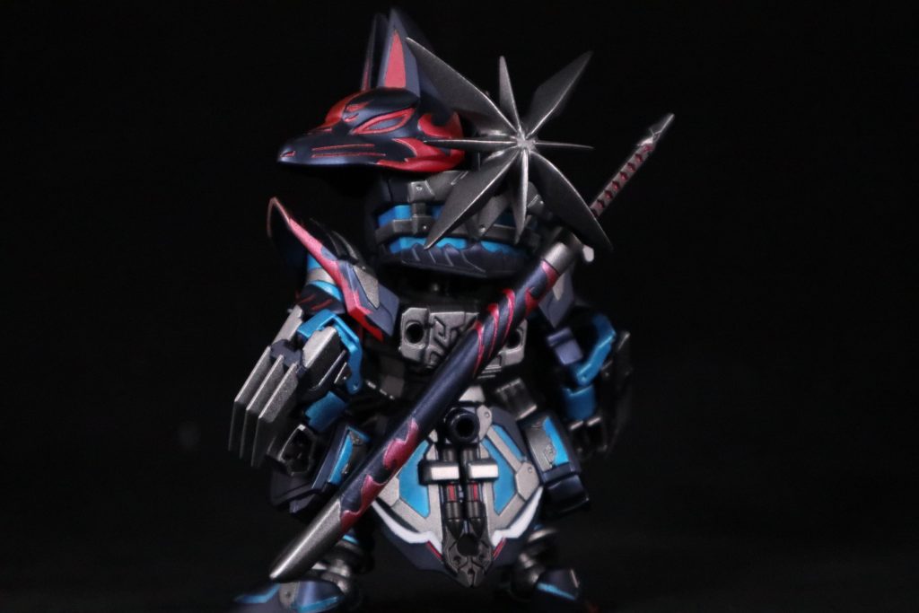 肉抜きを埋めたくらいです。アイアン部分は少しザラッとした感じに塗装してます。設定のグレーな感じよりもしっとりしたえっちな忍感出てればなぁと思います。ちょっとやってみようくらいの気持ちだったので特に拘らず、可動も個人的には申し分無かったです。