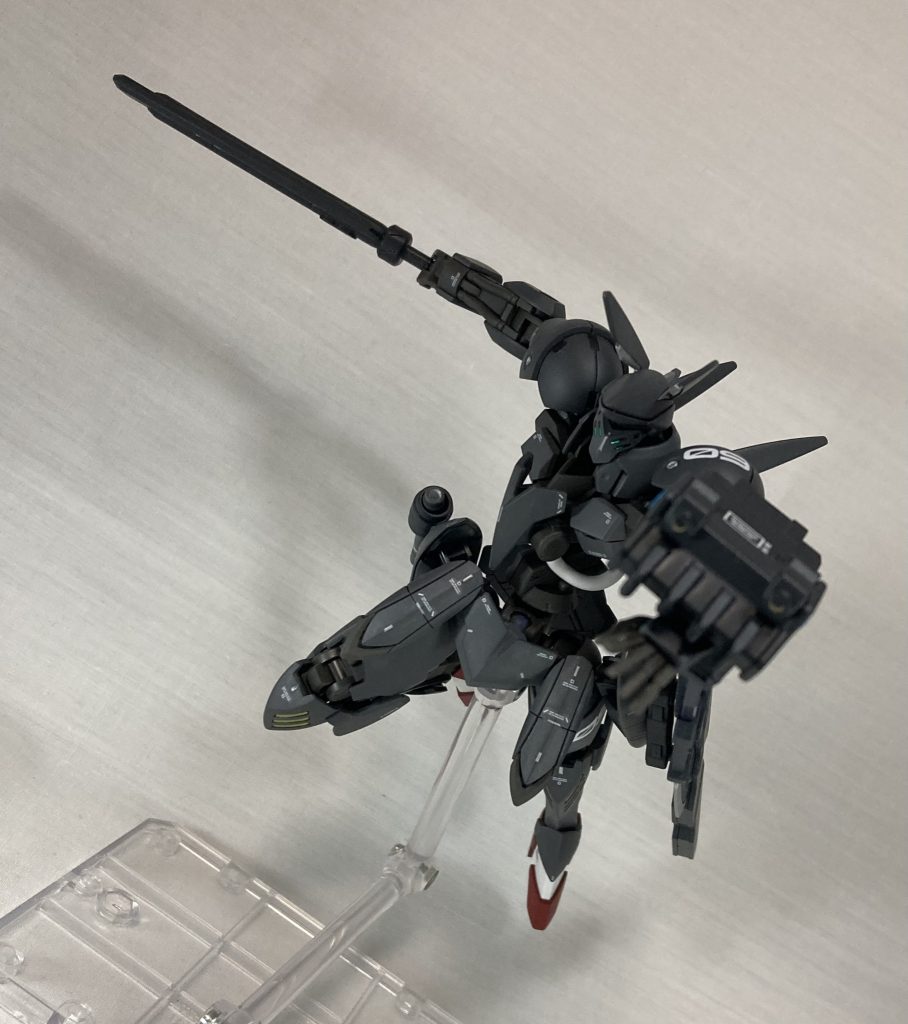 脳内設定のほうで九十九式っていう前に投稿したガンプラとの繋がりがあって、あっちの武器を持つこともあります