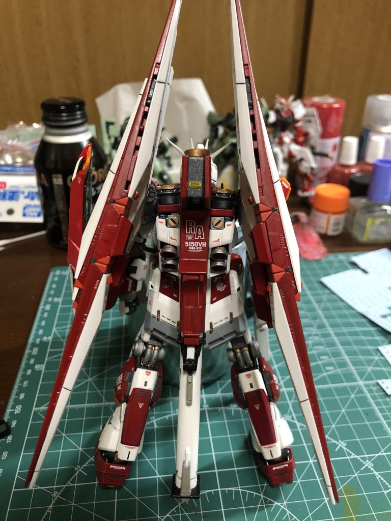 最も気にいっているバズーカのRAのデカール4種類のデカールを貼り合わせて工夫してみました