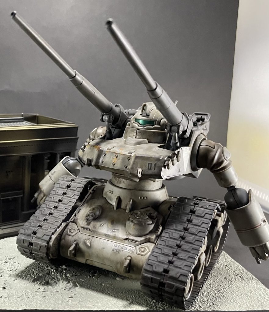 わかりにくいですが、リューターを使って削った部分もあります！