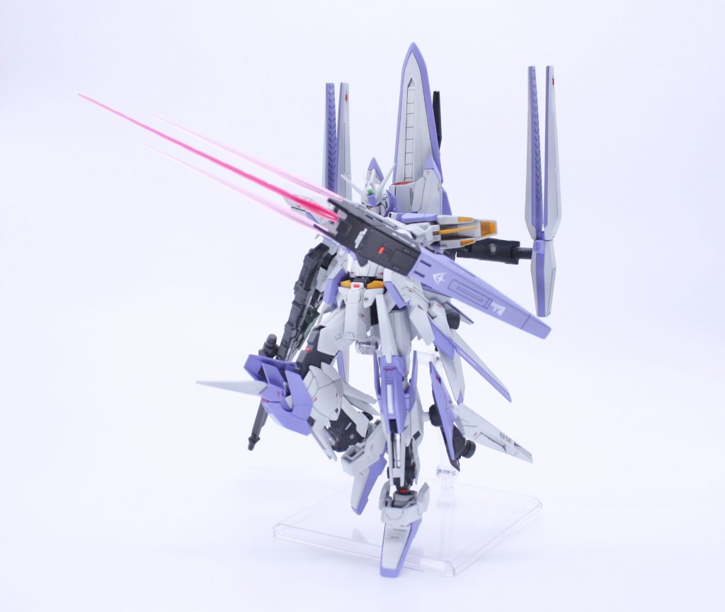 ビームサーベルはウルヴァリン仕様に。