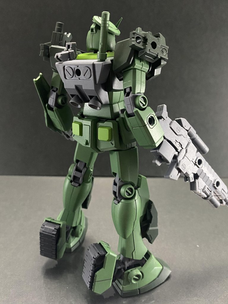 MMはマルチミッションタイプの略称。上半身を中心にハードポイントが増設され、様々なミッションに対応可能な万能機である。