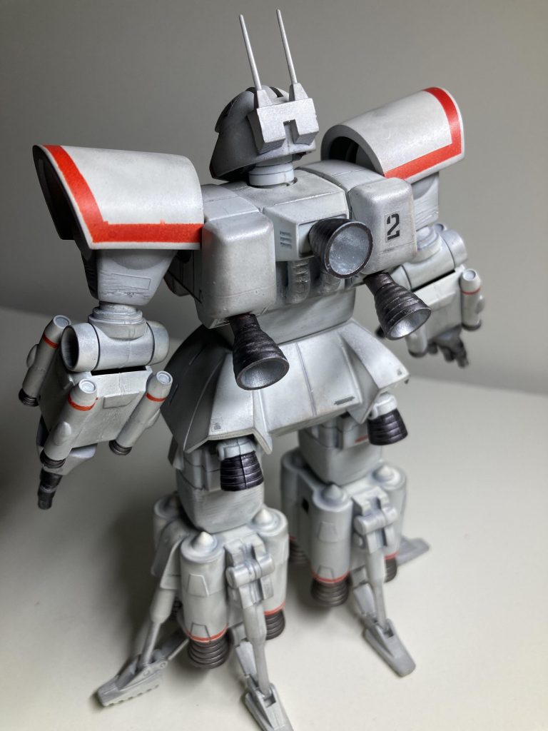 後ろ姿はあまり変わってないですね(^^;)