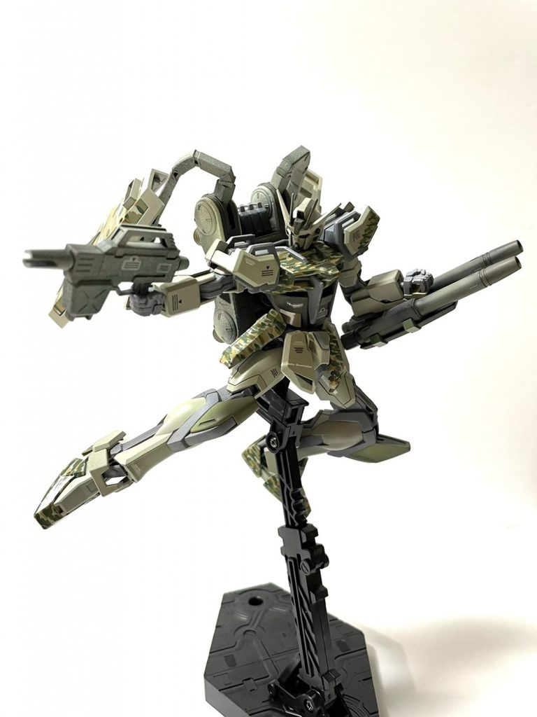 ライダーキックかな？