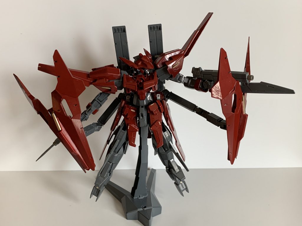 シールドバインダーはサブアームで保持されており、フレキシブルに展開可能。