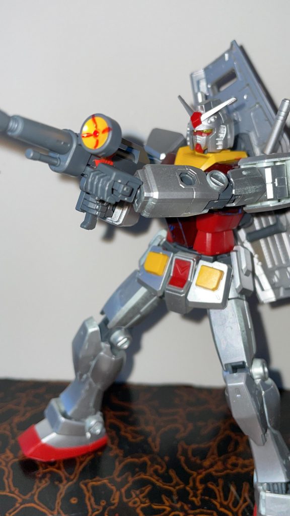 劇中っぽいのも難なくこなすなぁ。想像以上に組みやすく(歴だけは長いからか?)可動域も申し分ない😚塗料の厚みの心配あったけどむしろユルい間接無くなったからヨシ!😇