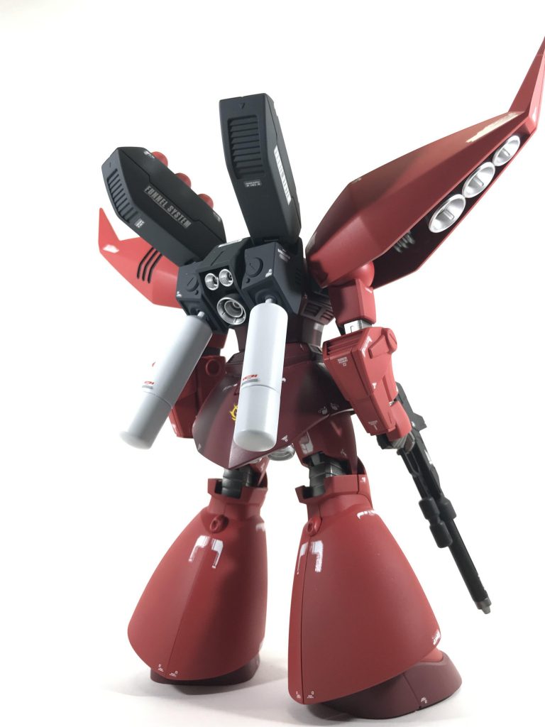 最大のアピールポイントのファンネルコンテナ（以下ファンネルC）。ファンネルCは思ったより大きくサザビー並みに大きいリゲルグ（ゲルググでも可）にピッタリなパーツでした。