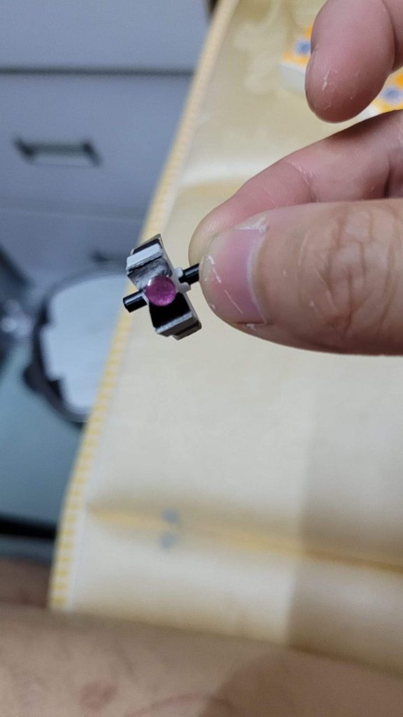 自己製造的查古眼睛