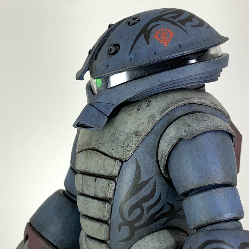 スポンジチッピングとウォッシングを施しています。