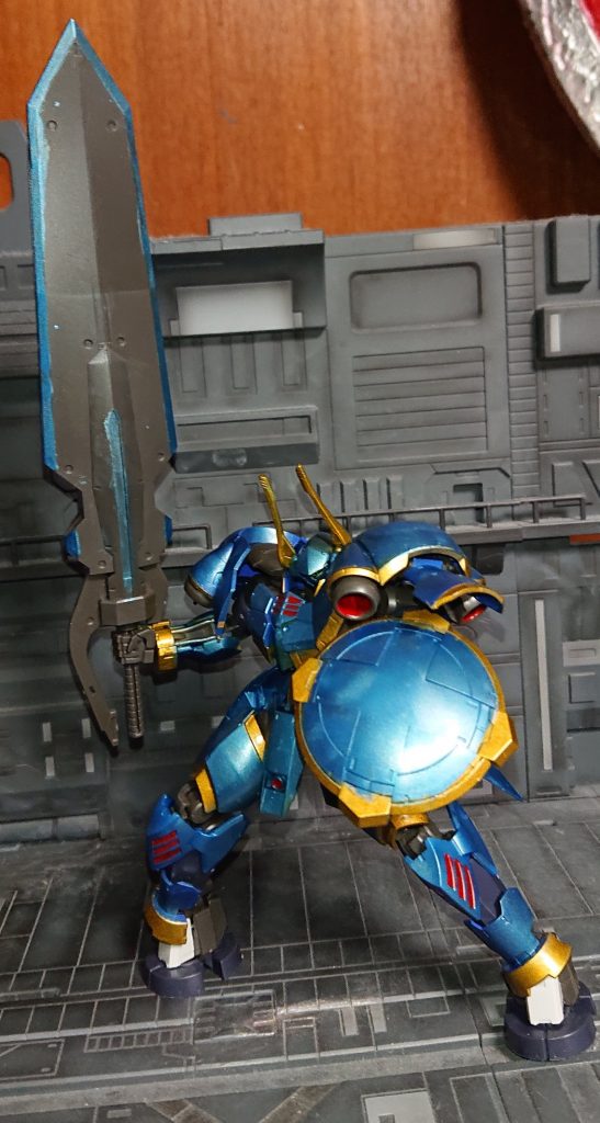 デカイのでWB格納庫に収まらない・・・壁パーツだけ追加欲しい（しかしWB格納庫はお高い）