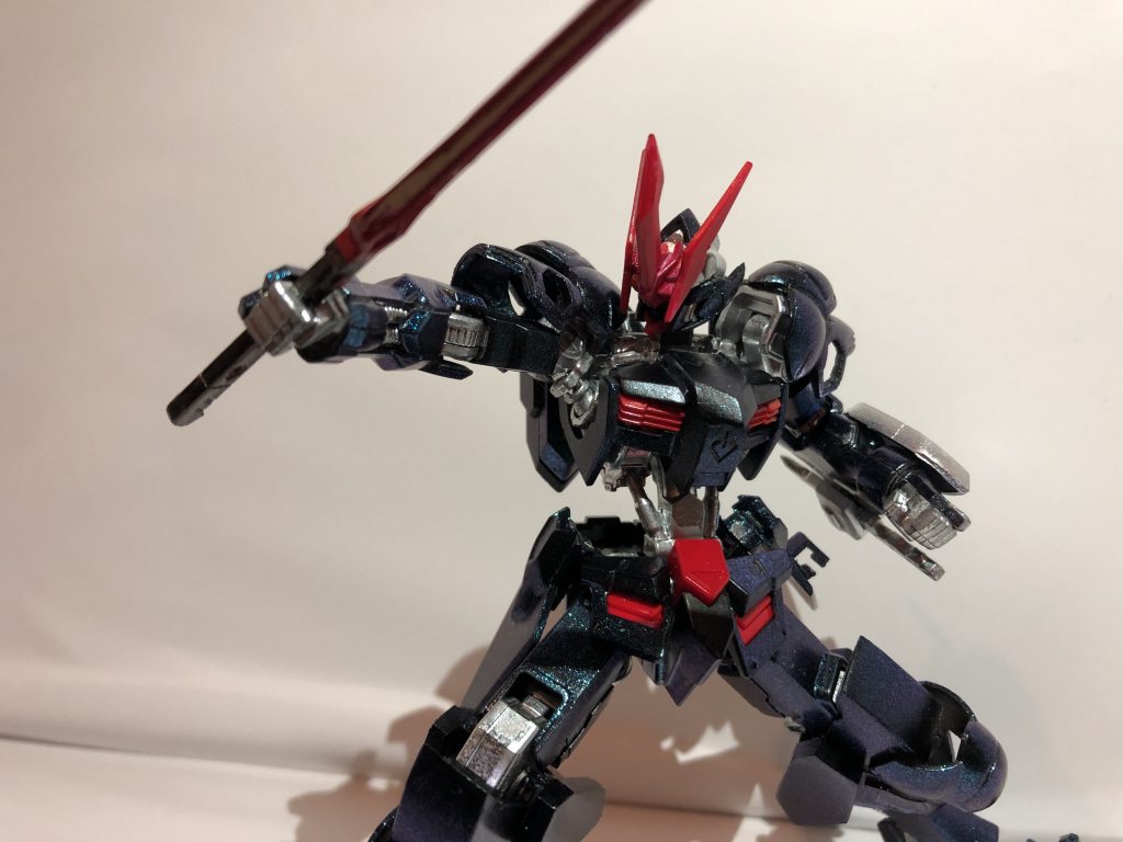 ガンダムカイニス–2枚目/制作者：Takoffee0327