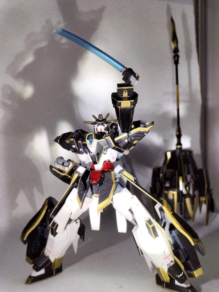 最大出力では刀身の色が変わり”必殺ムラサメブレード