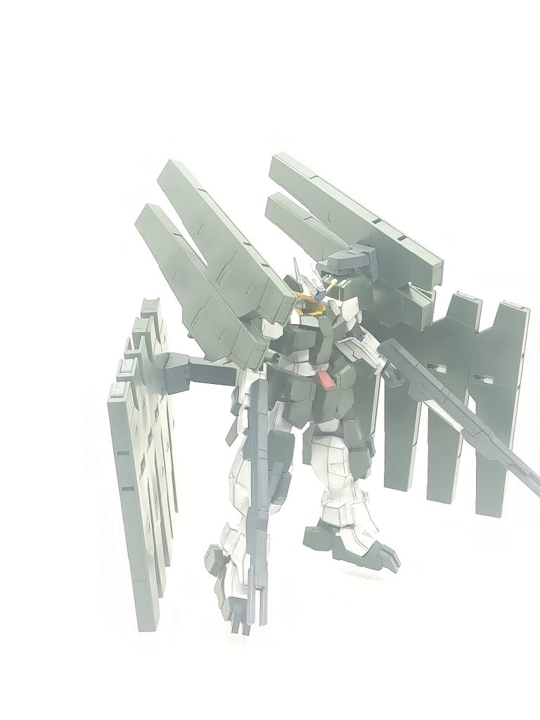 ガンダムサバーニャ(最終決戦仕様)–4枚目/制作者：かえる