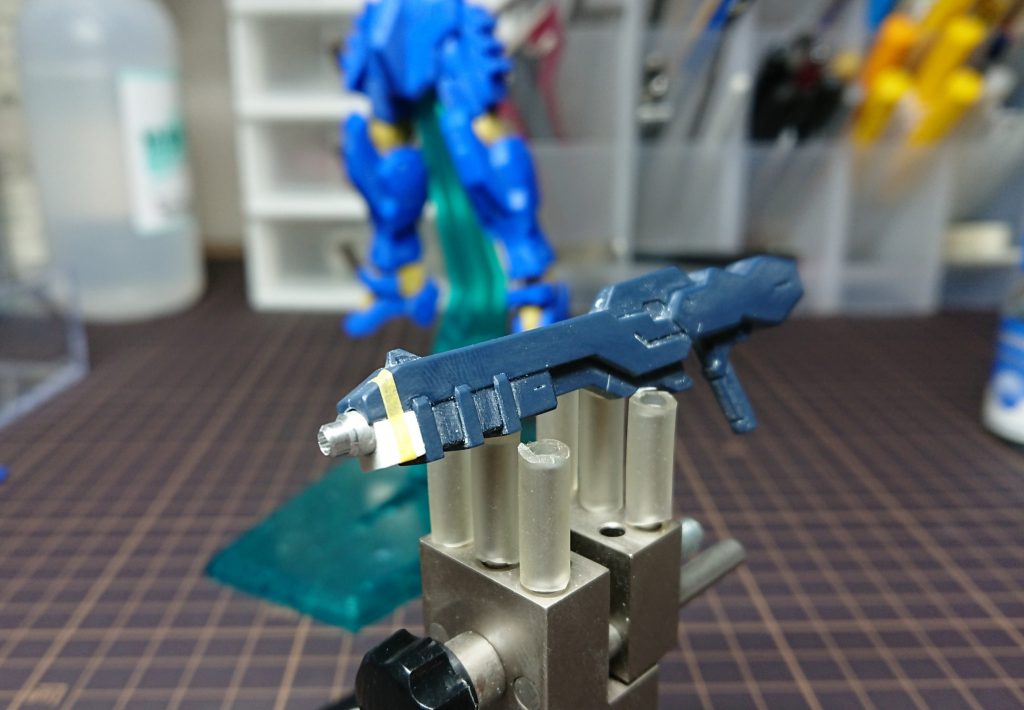 ライフルの筒先をメタルパーツで、改造。