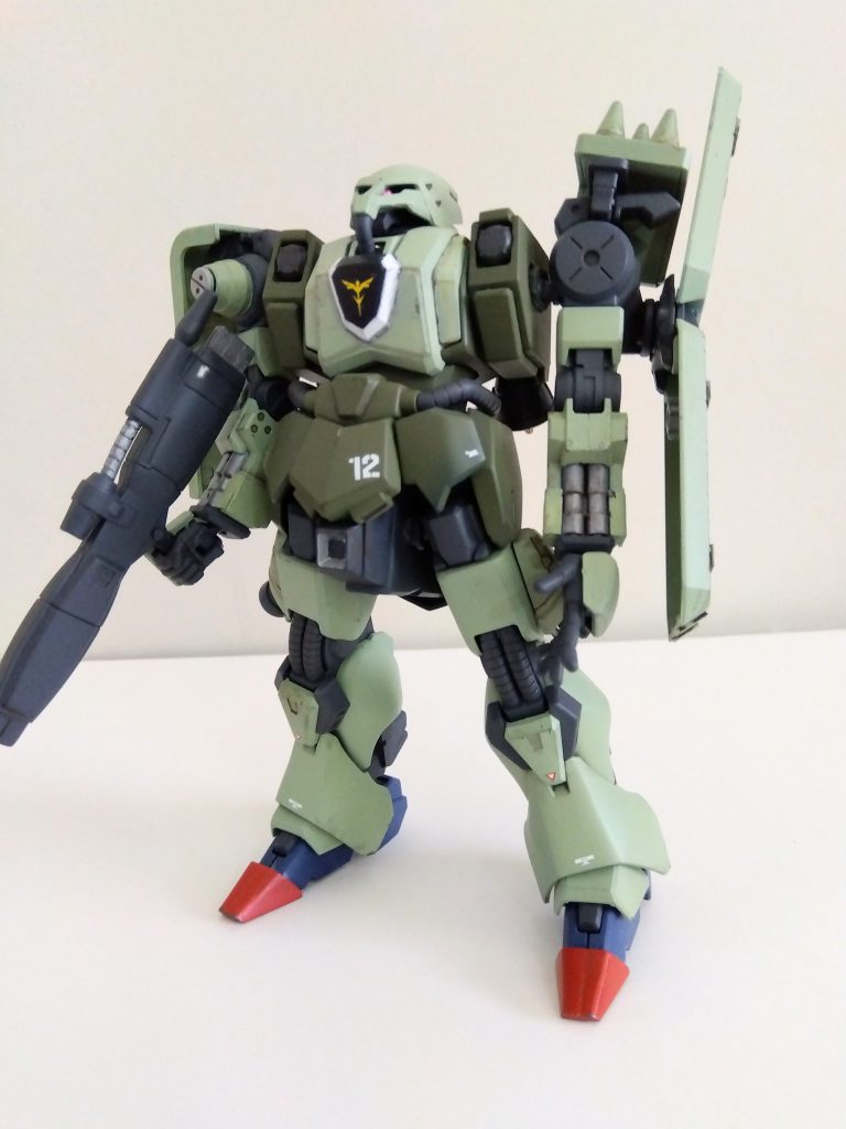 基本はシュツルム・ガルスにビルダーズパーツを色々貼っただけのお手軽改造です。