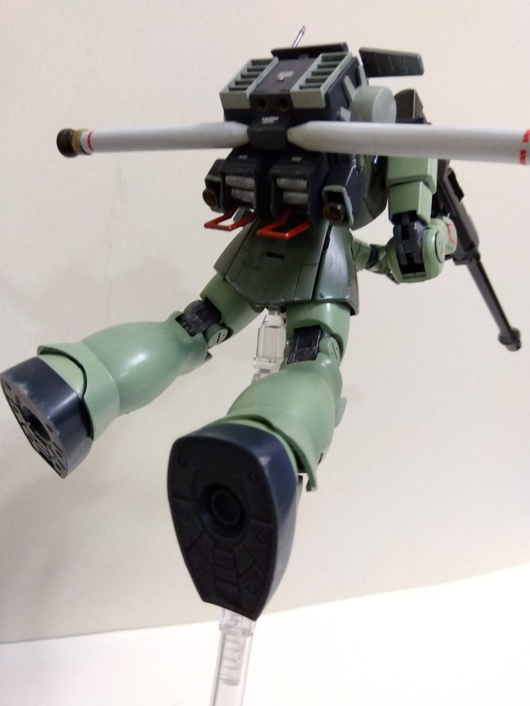 デカールはザクマインレイヤーの物を使用。MSV仕様のデカールは他にも使えて便利ですね。