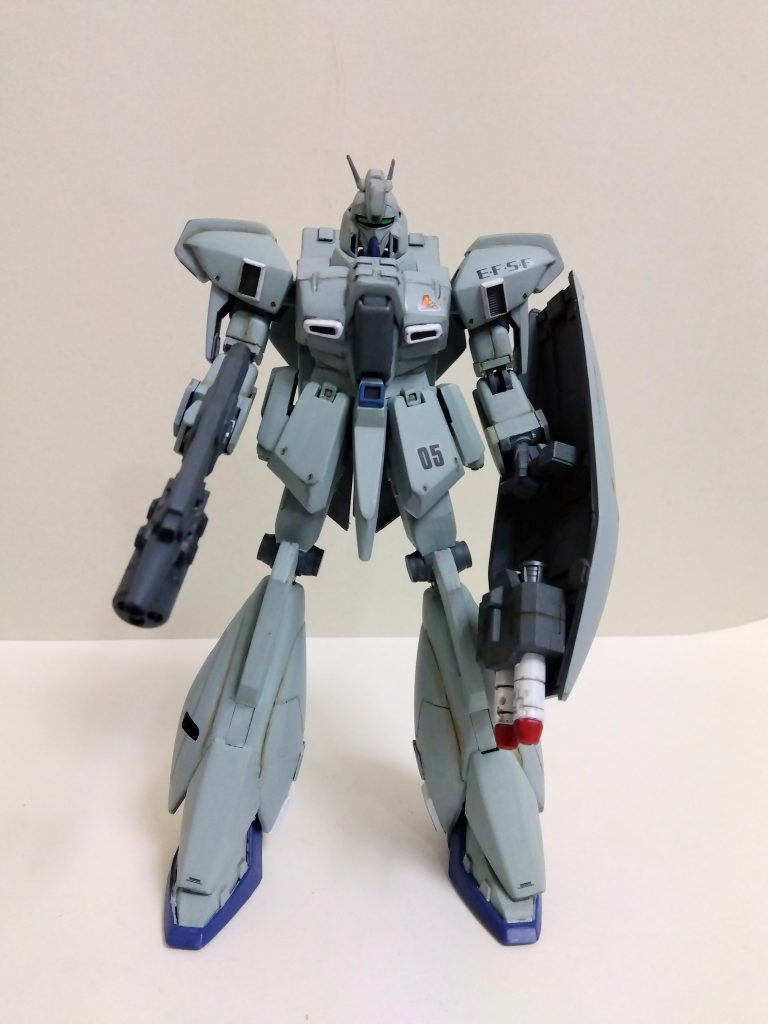 旧キットのリガズィをベースに色々いじってます。