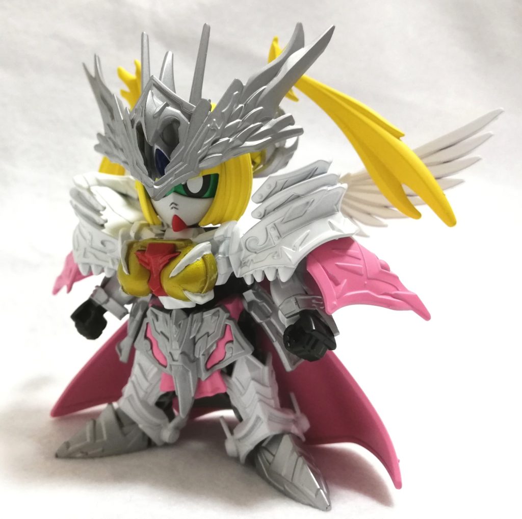 SDWシリーズより、アーサーガンダムと創傑伝の孫尚香ストライクルージュのミキシングです。