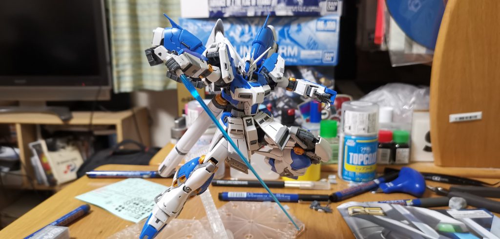 RG Hi-νガンダム–5枚目/制作者：紫雨