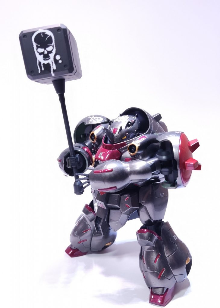 白背景で、全体。クリアの反射と、白いデカールが白飛びしちゃってますが…