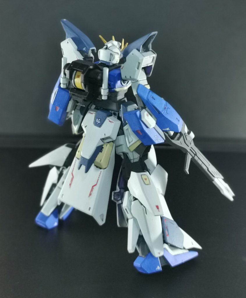なるべくシンプルにしつつチョバムアーマーを部分的に着込んだシルエットを目指しました。