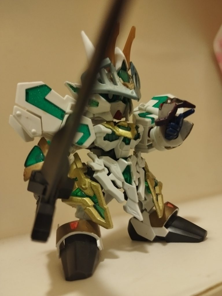 果たして彼の正体は！？