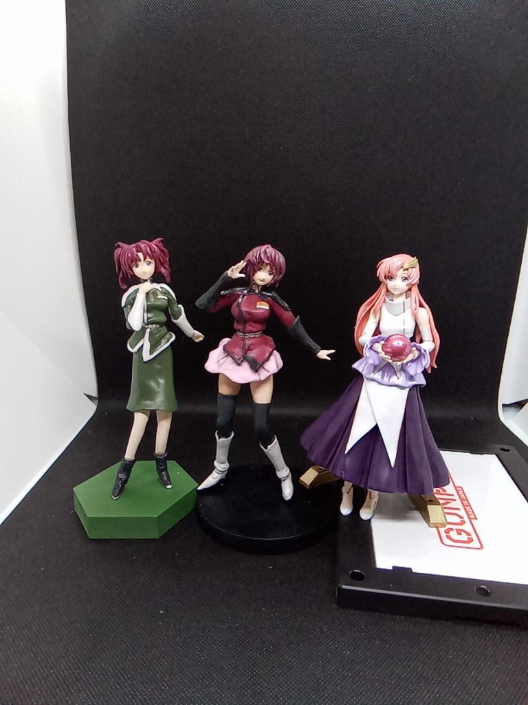 SEED ヒロインで身長はラクスとほぼ同じで作成設定資料では違うと思いますが多めにみて下さい。(近々ステラも完成してここに並ぶ予定です)欲しいプラモが入手できなかった場合カガリも作るかも・・