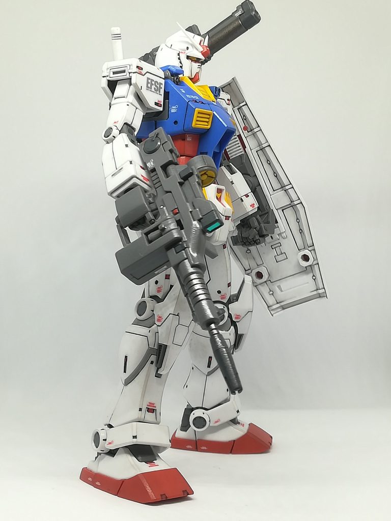 ビームライフルも前期型が好み。少し塗り分け