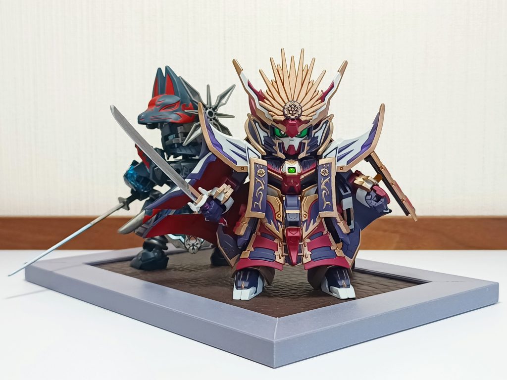 信長メインで。マントが大きくて佐助のバックが隠れちゃいますね。