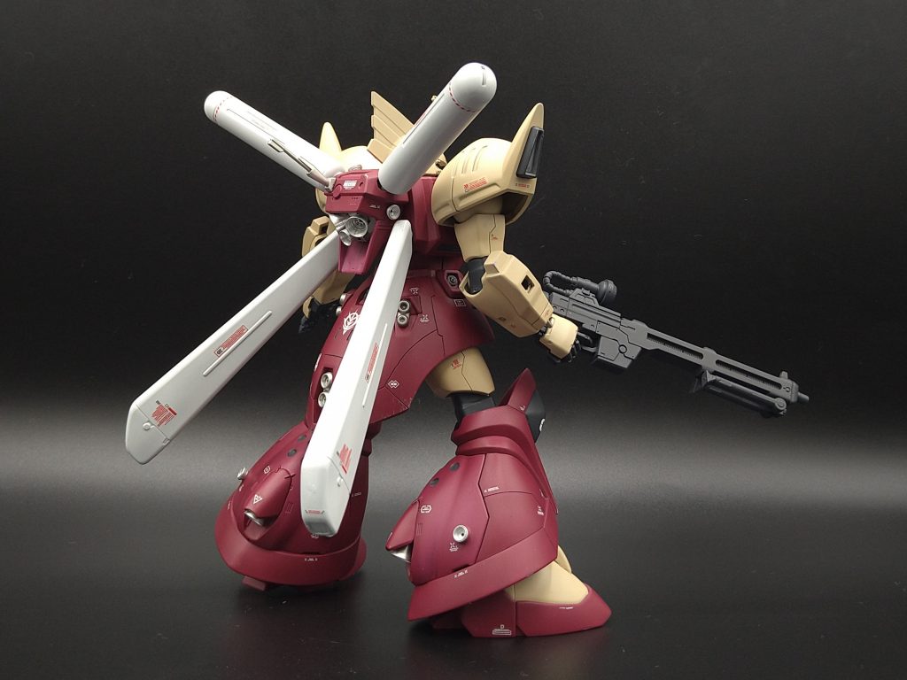 バーニアなどはメタルパーツに交換。こんなにバーニアいる？