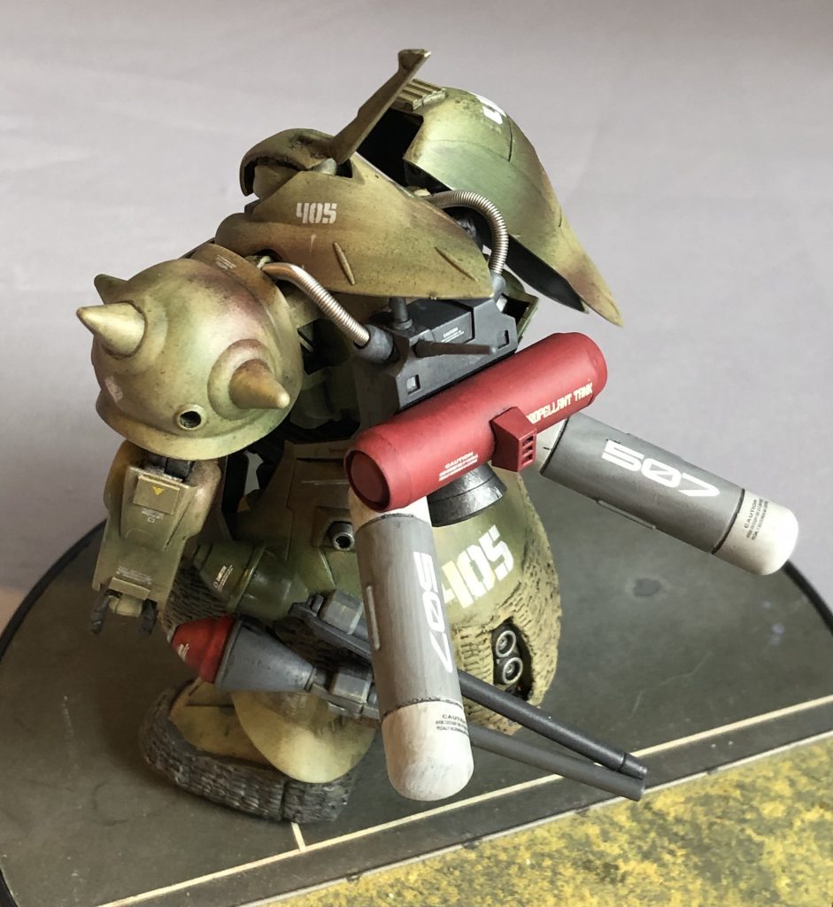 ゴリゴリに武装していますが、どことなくカワイイスツーカさん。