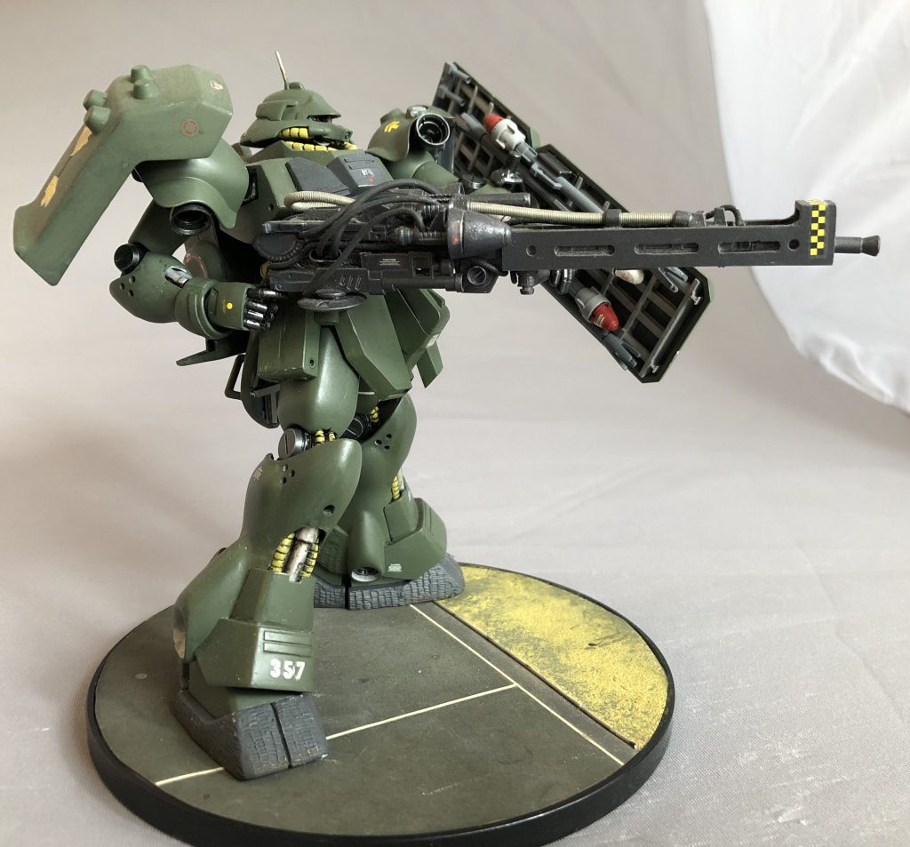 頭部アンテナは真鍮線です。