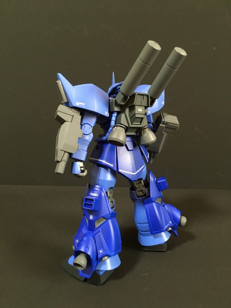 後方ショットプロペラントタンクは設定では下向きに配置されていますが、可動式として上向きで撮影しています。