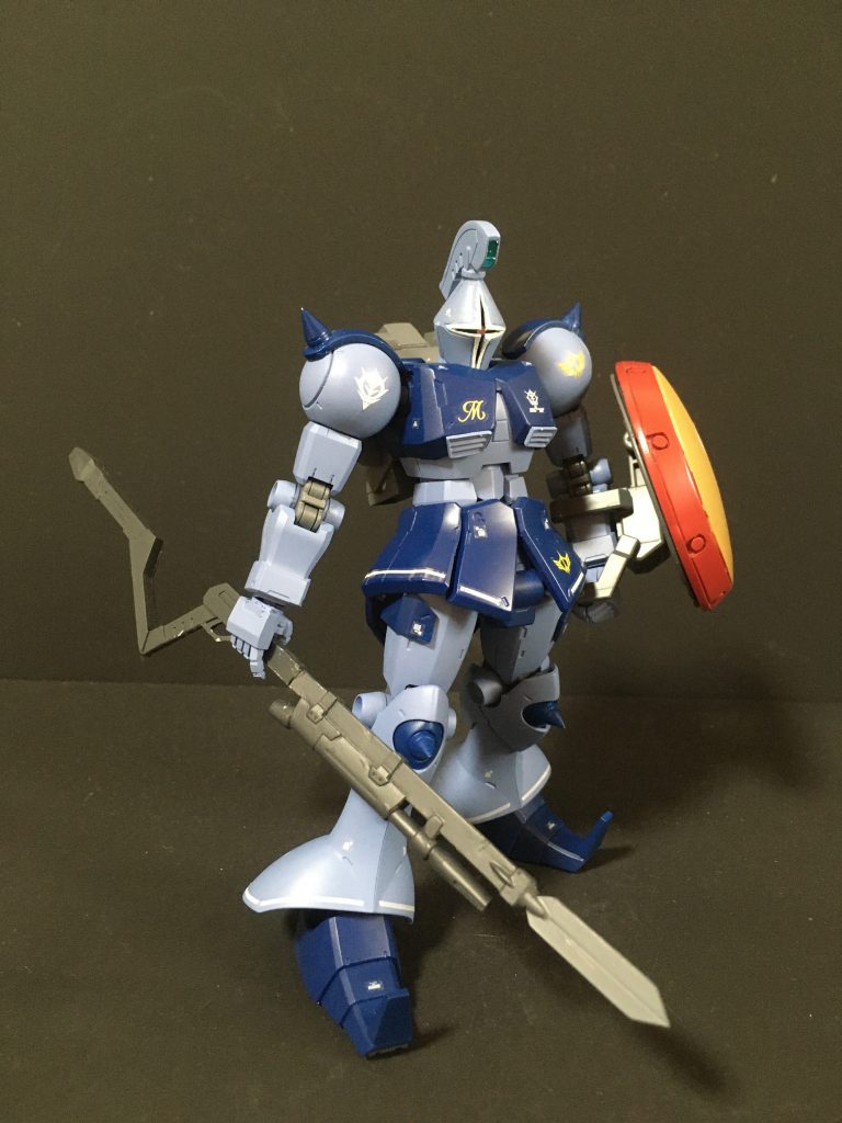 キメラ隊の部隊シールを貼るか悩みましたが、マクベとキメラ隊のマークはしっくりこなかったので、ただの突撃機動軍所属の設定としました。