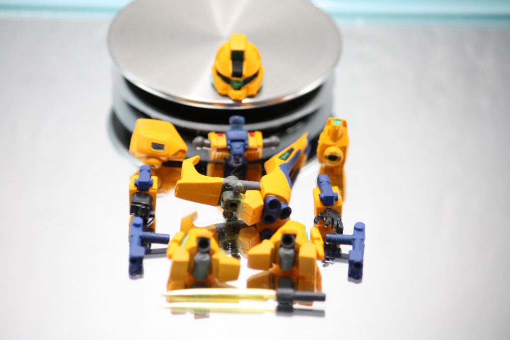 パーツはこんな感じで