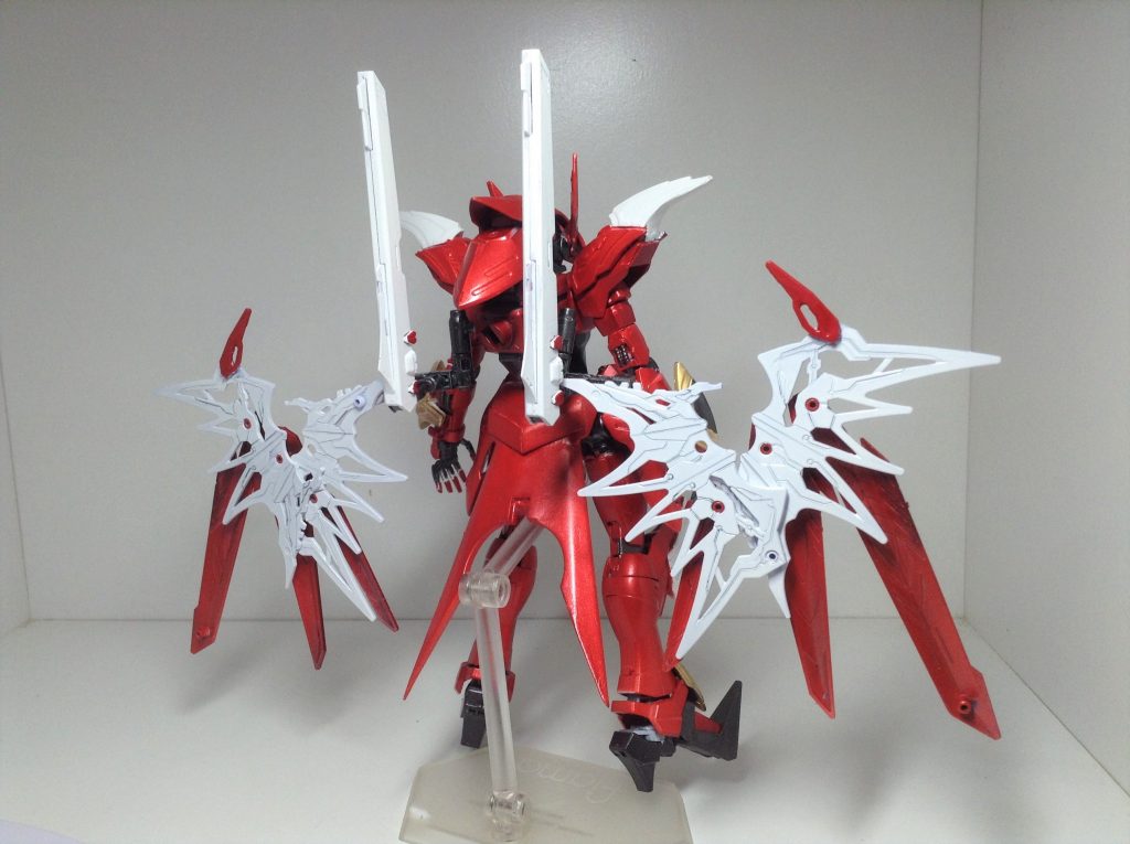 徐晃デスサイズの翼は白く塗装しました骨をイメージしてます。骨が剥き出しになっている感じで。