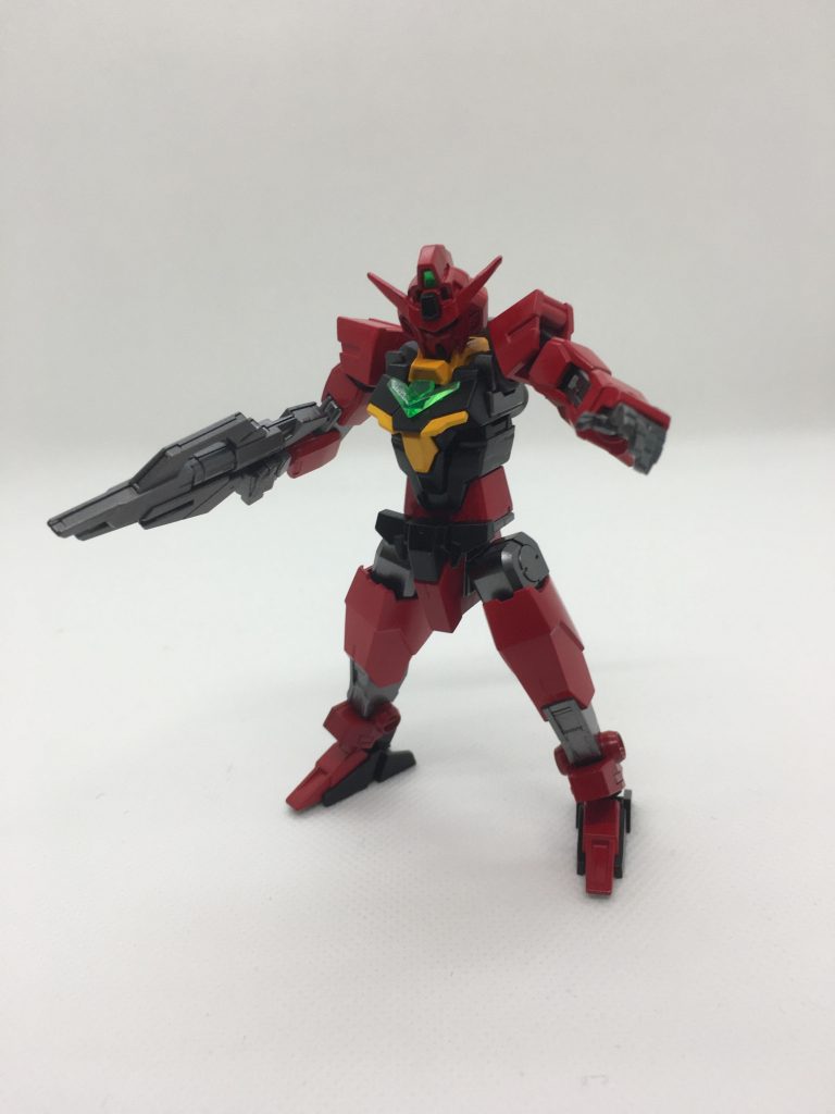 中の人。コアガンダムⅡ。胴体を少し延長して、膝関節を少し短縮してます。