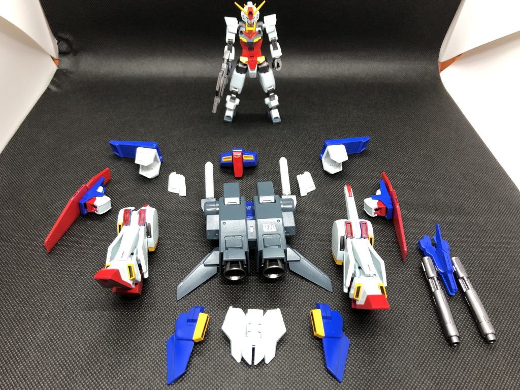 アーマーは取り外し可能です。