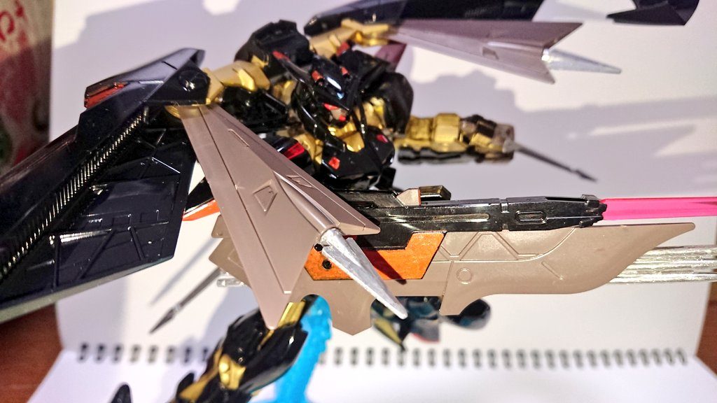 ガンダムアストレイゴールドフレーム天ミナ–4枚目/制作者：佐藤シュガ太郎