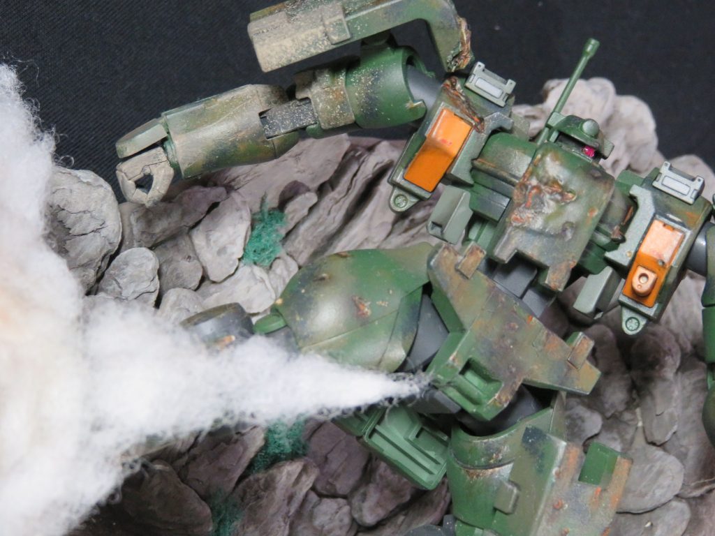 腕吹っ飛んだティエレン–3枚目/制作者：おやじ