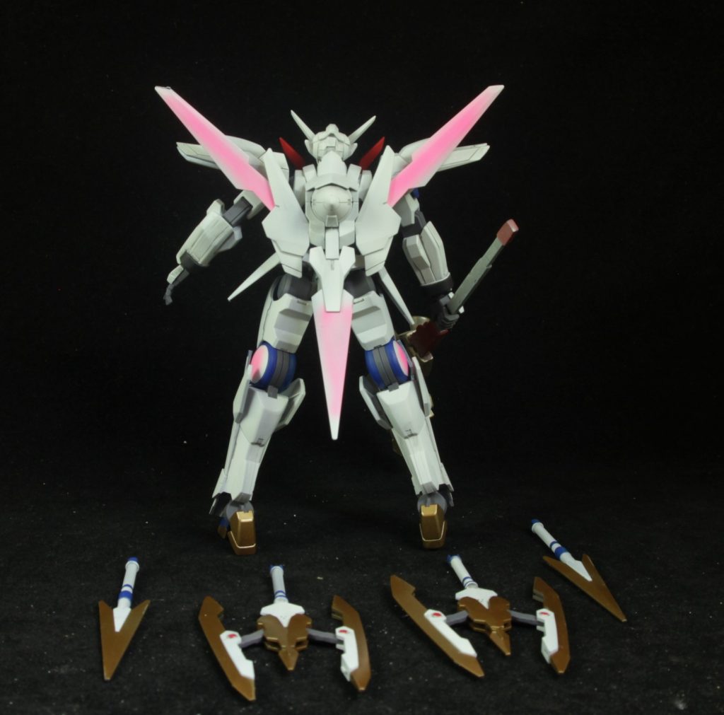 ハイタウンガンダム＆ミカエリオン–5枚目/制作者：moubook