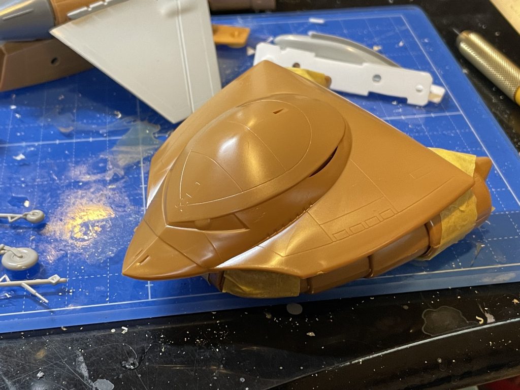 MS以外の旧キットはよく出来ていると評判ですが,グラブロもかなり良好です.普通に作るなら,スジ彫りをもう少しするくらいで良いんじゃ無いですかね.