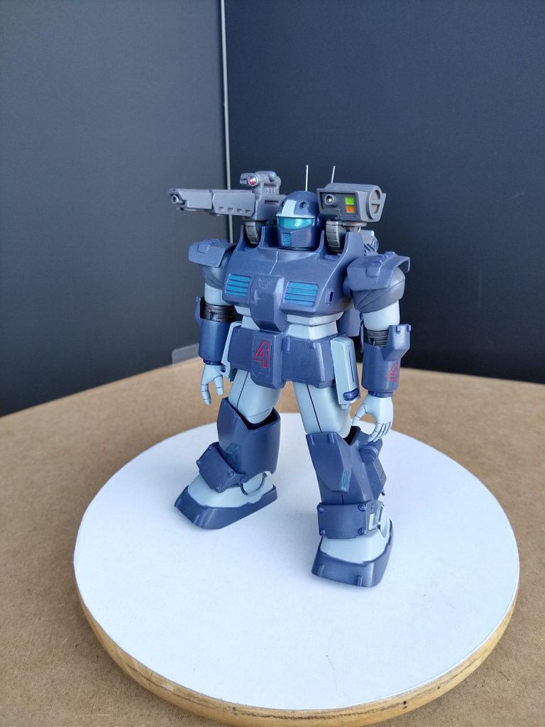 斜め上から。キャノン砲、センサーカメラに手芸用アイロンビーズを使用しました。