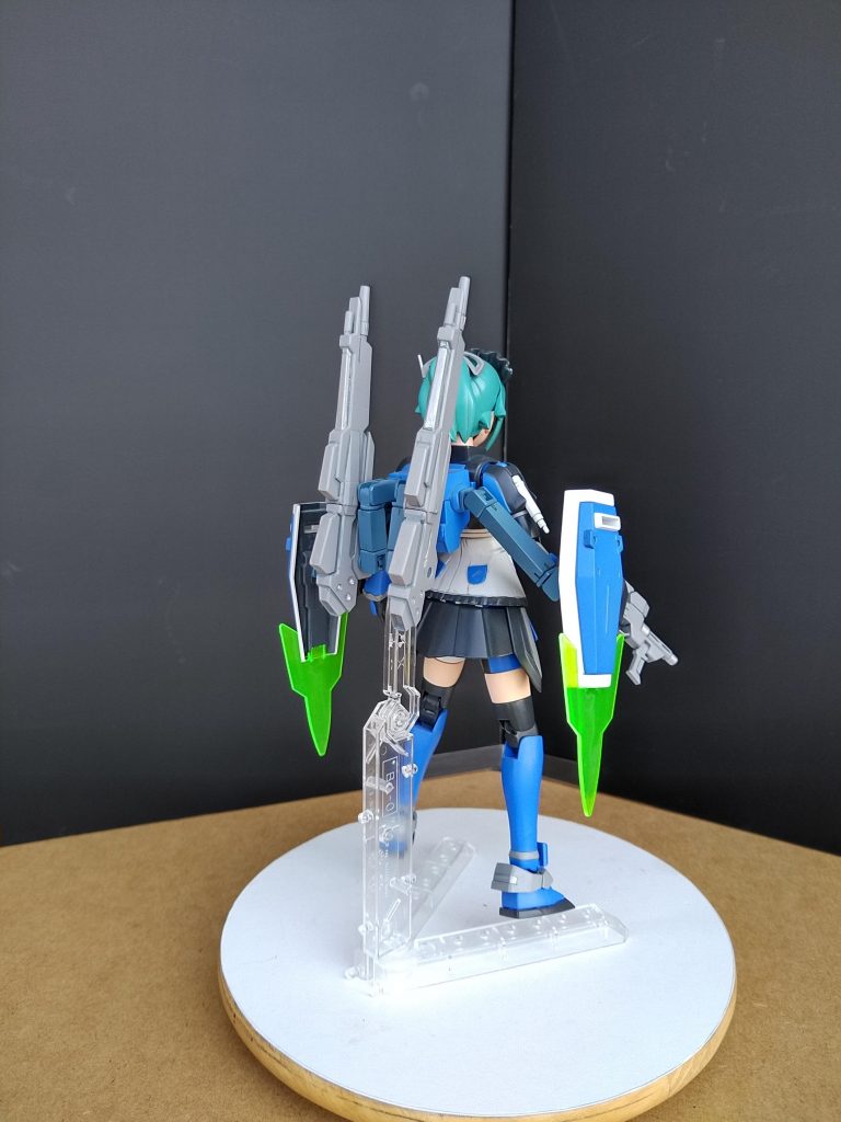 後ろから。武装はノーマルです。