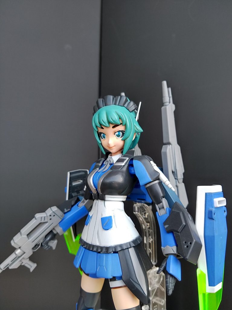 キットは目と眉毛が別パーツになっていますが、特に目が前に出過ぎて違和感があったので削って調整しました。眉毛は少し太くしようとして、淵を削った後、整形するの忘れてます😅目立たないからまぁ良しとしてます👅前髪は削ってシャープ化してます。