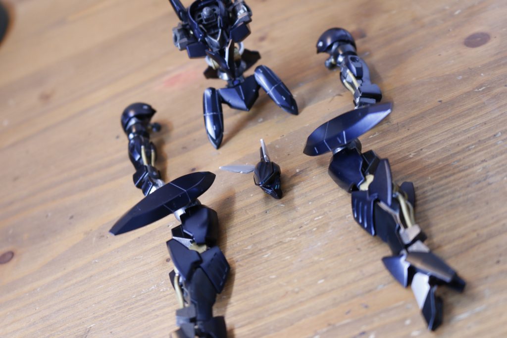 ジークルーネの各パーツの組上げ前です。この瞬間が一番楽しいです。