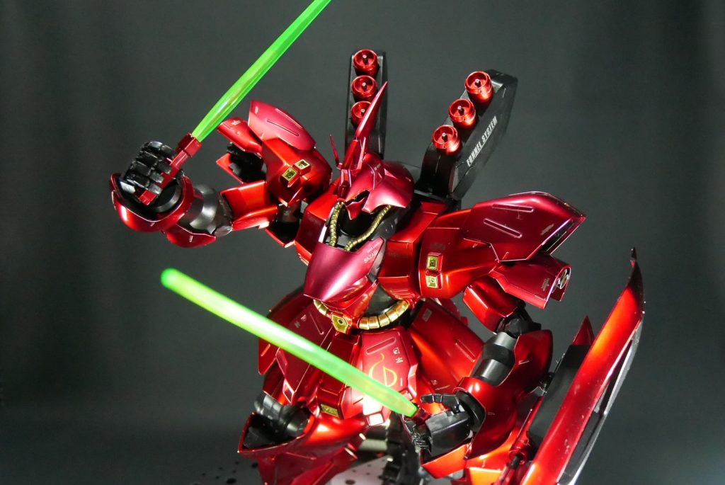 劇中では、アムロとの真剣勝負中なのですが、どうしても太鼓の達人にしか見えなかった自分w。